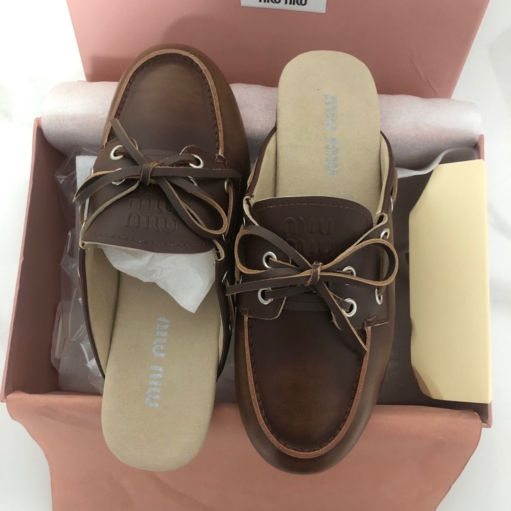 Miu Miu Elegant Bow - detail Leather Mules - Picture 3 of 11
